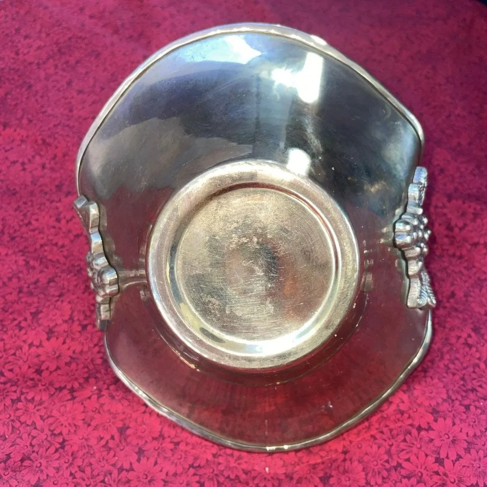 SOLID BRASS BASKET‎ SWING HANDLE GRAPES Vintage